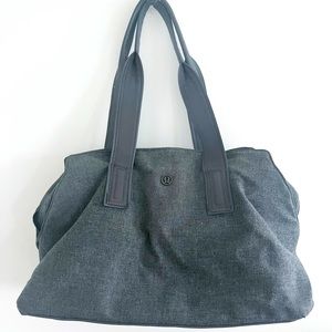 Lululemon duffle bag